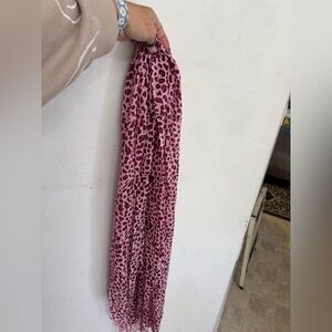 Leopard Print Pink Women's scarf